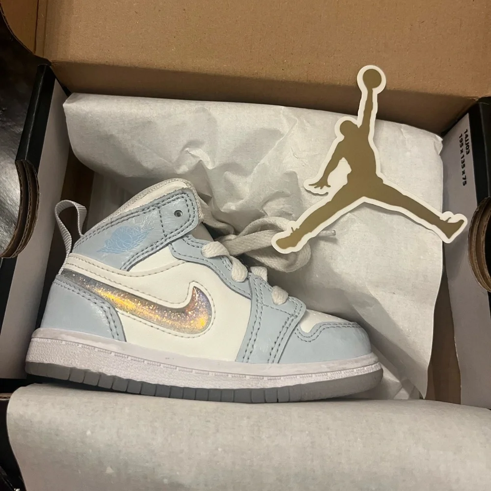 Jordan 1 MID SE (TD)